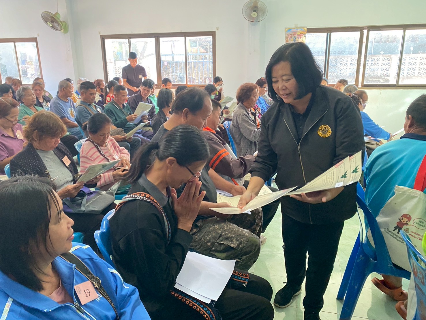 title - ส.ป.ก. อุตรดิตถ์ จัดกิจกรรมบริการประชาชน ภายใต้โครงการ “ศูนย์ปริการประชาชนเคลื่อนที่ (Mobile Unit)